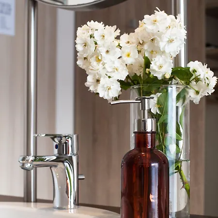 Business Class Hotel