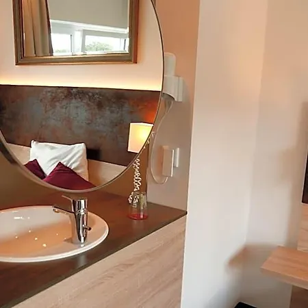 Business Class Hotel 3*