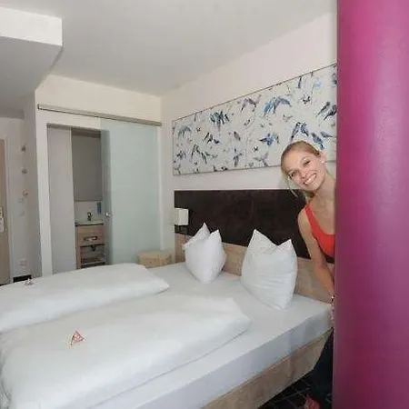 Hotel Business Class 3*